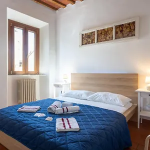  Apartment Tipica Cozy House + Parking!